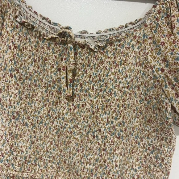 Floral short sleeve ruffle top - Picture 4 of 5